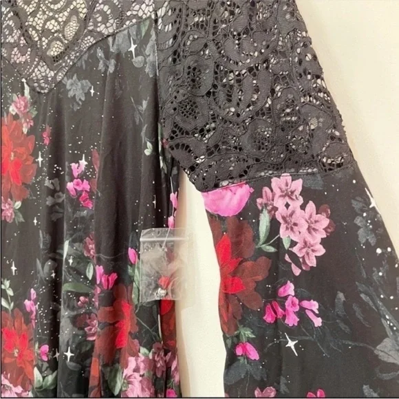 NWOT Torrid Super Soft Floral Lace Long Sleeve A Line Dress 0X - Picture 3 of 4